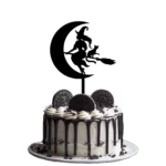 Kaketopp - Halloween witch on the moon